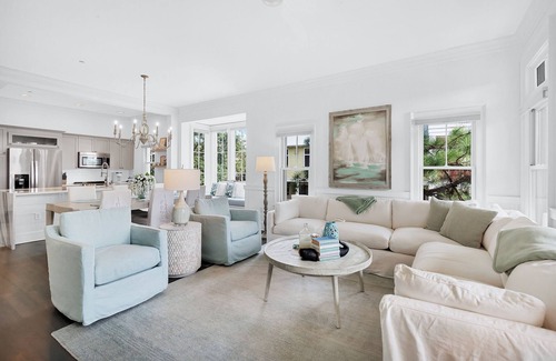 Watercolor Condo | Beautifully Redecorated 2 Bedroom Condo. Just a 1 Minute Walk to the Beach!