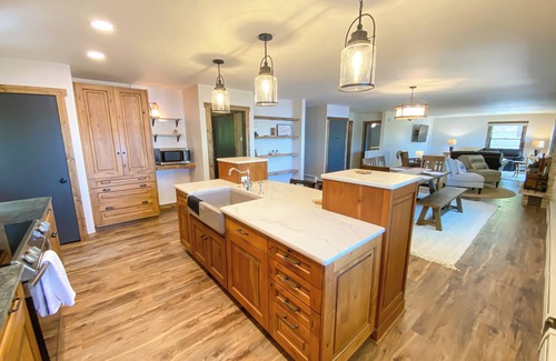 Rhinelander Cottage | Beautifully Remodeled Lakefront Cottage With Picturesque Views Of Lake Mildred