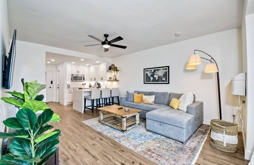 Carlsbad Condo | Beautifully Remodeled | Private Balcony | Pool View | BBQ Access | Gated Reserved Parking