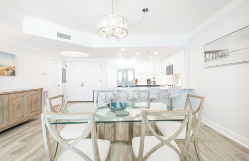Pensacola Beach Condo | Beautifully renovated 2B Gulf Front P1-1909