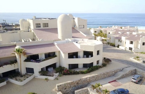 Marina Condo | Beautifully renovated Condo-Terrasol 201 de Law, Cabo center area, beachfront