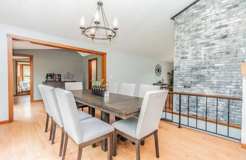 Canandaigua House | Beautifully Renovated Lodge with Lakeview