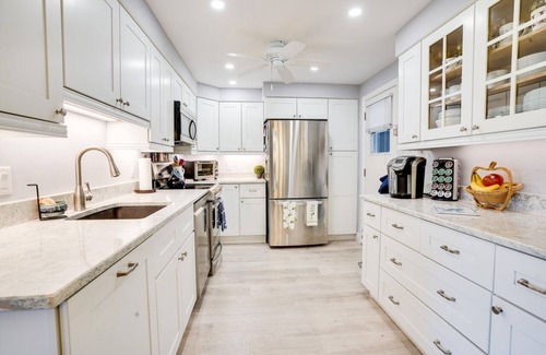 Fort Pierce Condo | Beautifully renovated beach front condo in a private golf community