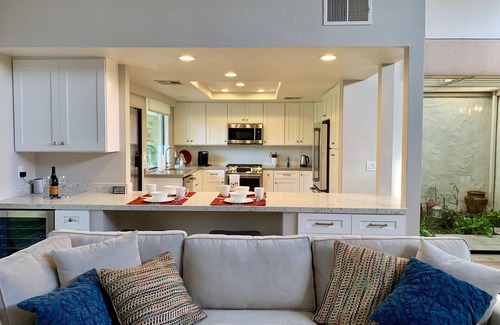 Palm Desert Condo | Beautifully Renovated 2/2 in Monterey CC with Mountain Views