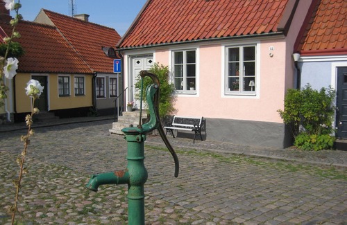 Simrishamn House | Beautifully renovated Gatuhus in the old town of Österlen's onlytown Simrishamn
