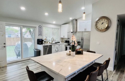 Heather Gardens House | Beautifully Renovated 5-Bedroom Ranch Home in Prime Aurora Neighborhood