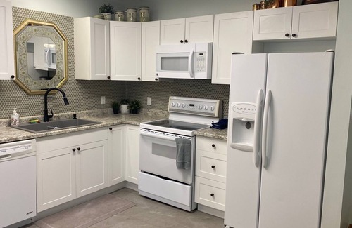 The Gulch House | Beautifully renovated heritage home 2 Bedroom Sleeps 4