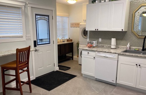 The Gulch House | Beautifully renovated heritage home 2 Bedroom Sleeps 4
