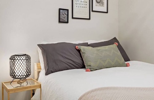 Crescent Heights Apartment | Beautifully renovated, steps from downtown suite