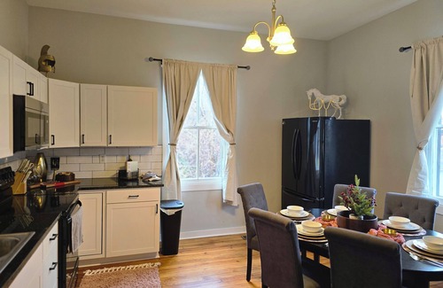 Altavista Apartment | Beautifully Renovated Duplex in AltaVista VA