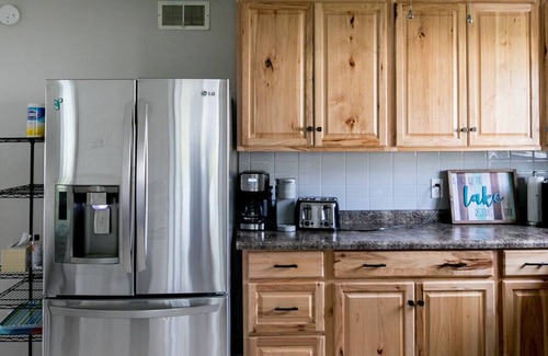 Cadillac Cottage | Beautifully Renovated Lakefront Cottage