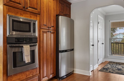 Gulfport House | Beautifully Renovated Waterfront House in Gulfport