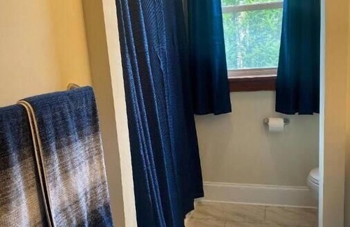 Kingsport Apartment | Beautifully Renovated Historic Building Apartments #3