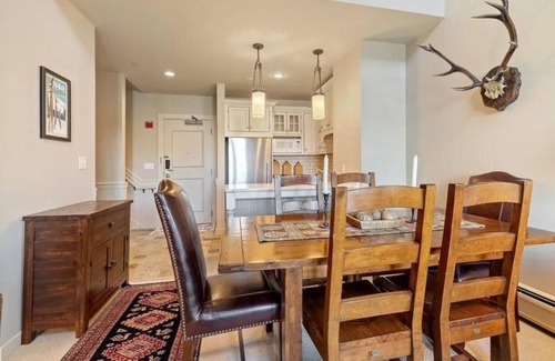 Stratton Mountain Condo | Beautifully renovated 2 bedroom condo in Stratton VT - walk to Village/Lifts!