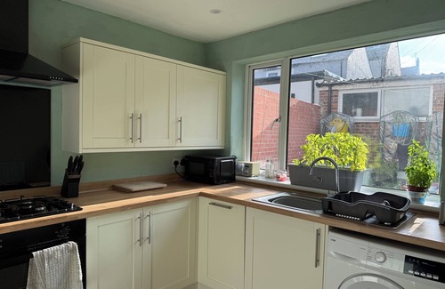 Gosforth House | Beautifully restored Georgian home: 3 large bedrooms and 2 bathrooms - sleeps 8