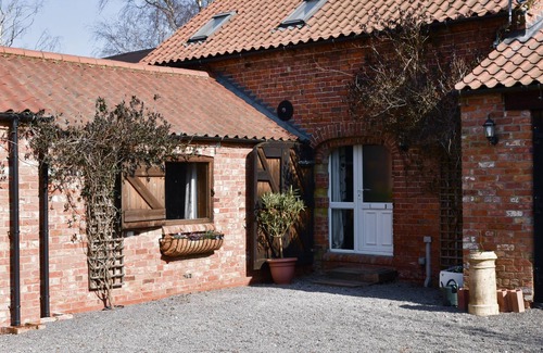 Langrick House | Beautifully restored 18th century Barn