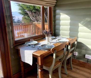 Bronaber Ski Chalet | Beautifully Restored Log Cabin