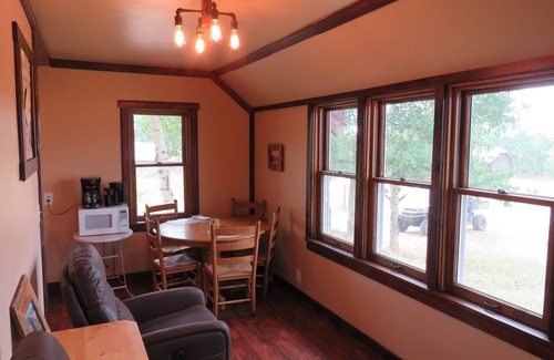 Babb Cabin | Beautifully Restored Historic Guest Cabin of the Park Saddle Horse Company