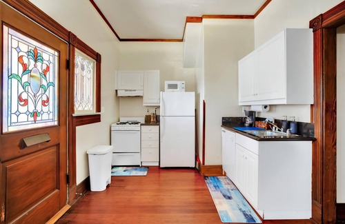 Downtown San Diego House | Beautifully Restored Downtown Victorian