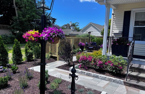 Mystic - New London House | Beautifully Restored 1890’s House in beautiful downtown Mystic. 2 bed & 2 baths.