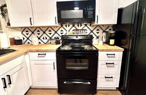 Kingsbury Cottage | Beautifully secluded 150 acres of gorgeous Texas Hill Country land to enjoy!