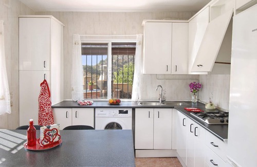Comares Villa | Beautifully situated cosy country villa with pool. Pet friendly. Mountain views.