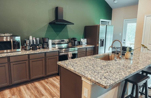 Magnolia House | Beautifully Spacious Home