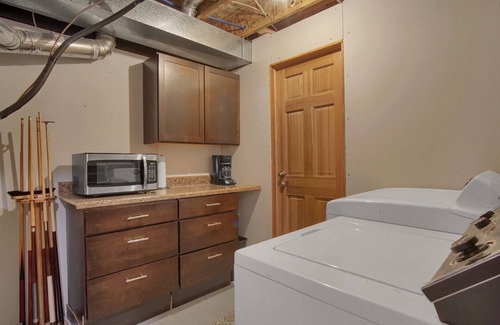 Colorado Springs House | Beautifully Updated Home with Views and a Hot Tub (Garage excluded)