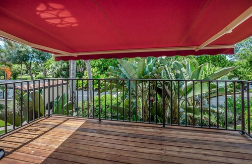 Bonita Springs House | Beautifully updated Bonita Springs Townhome close to Beaches and Shopping