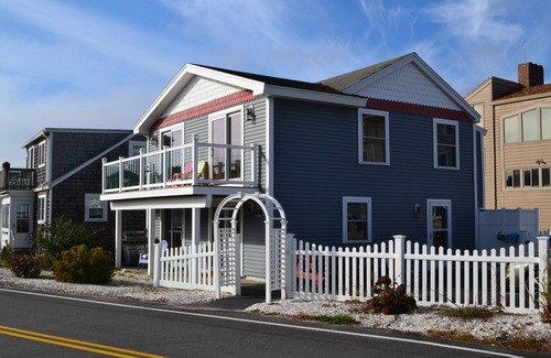 Wells Beach House | Beautifully Updated Beach Rental Steps from Wells Beach