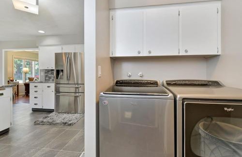 Winstead Park Apartment | Beautifully updated. Convenient central Boise location