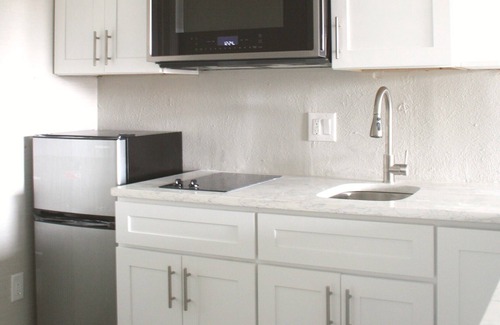 Northeast Dallas Condo | Beautifully Updated, Fully Furnished Studio Condo In the heart of Dallas