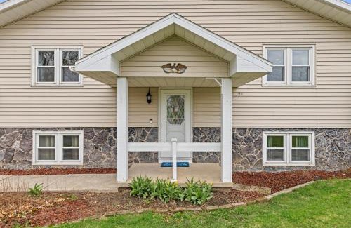 Beaver Dam House | Beautifully Updated Lake House