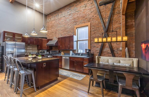 Ouray Condo | Beautifully Updated Loft in the Heart of Downtown Ouray