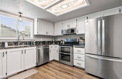 Southeast Boise House | Beautifully updated SE Boise home close to downtown, airport & sight seeing!