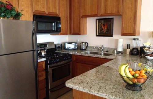Village Condo | BEAUTIFULLY UPGRADED Luxury Casita In La Quinta Village (NO PETS or SMOKERS)