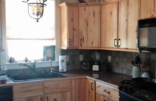 Rustic House | Beautifully Wild Inside & Out. Year-Round Wonderment, Adventure & Peace 21-Z3031