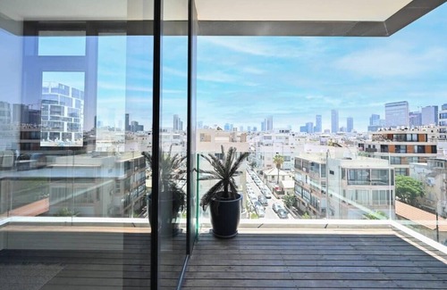 Tel Aviv Promenade Apartment | Beauty 1BR at Hayarkon by HolyGuest