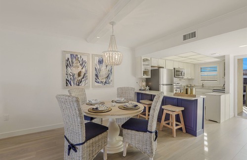 Vanderbilt Beach Condo | Beauty by the Beach