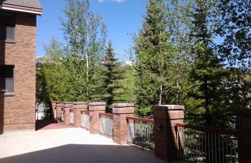 Historic District Condo | Beauty in Breck for Two