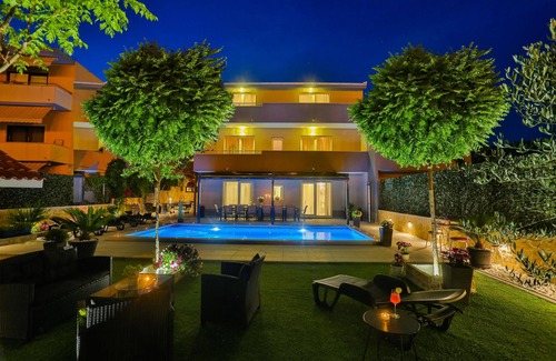 Stobrec House | BEAUTY OF THE SEA *villa in SPLIT* 450 m from SEA