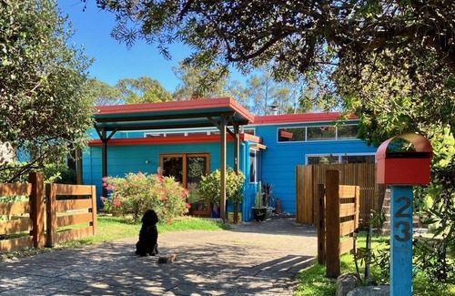 Wallaga Lake House | Beauty Point Beach House: elegant bright comfortable pet and people friendly.nnn