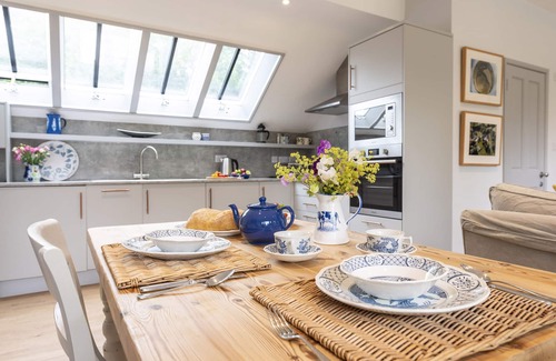 Cerne Abbas House | Beauvoir Court Stables stands within the grounds of Beauvoir Court