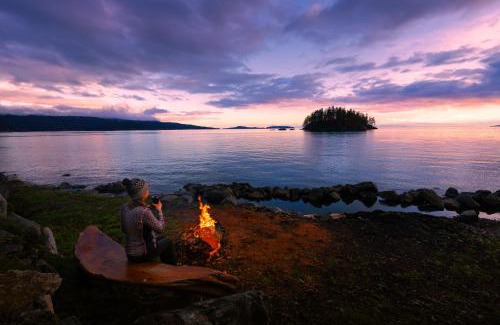 Madeira Park House | Beaver Beach Vacation Home