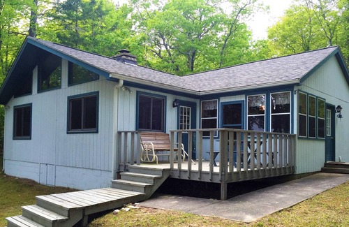 Beaver Island Cottage | Beaver Island - Cable Bay Cottage