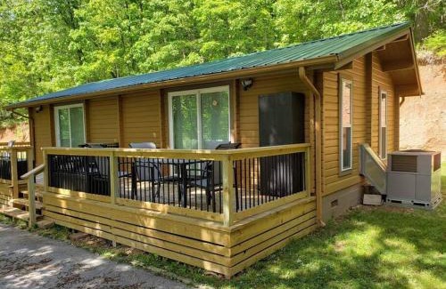Rogers House | Beaver Lake Arkansas Luxury Cabin