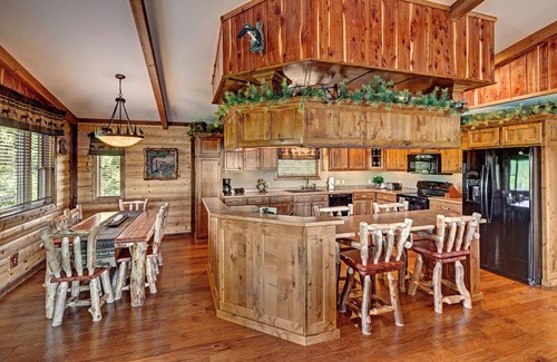 Sylvan Shores Cabin | Beaver Lake Cabin, Hot Tub, Boat dock/Swim Deck, SPECTACULAR views! Rate based on up to 6 people.