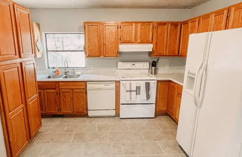 Beaver Shores House | Beaver Lake Family Paradise - 3 minutes to boat ramp