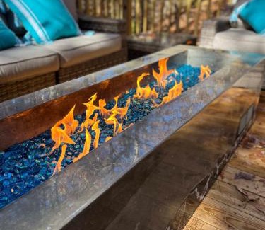 Rambo Riviera House | Beaver Lake Luxury Retreat - Whispering Pines