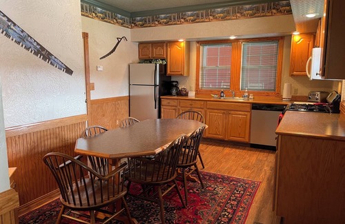 Plain Cabin | Beaver Valley Lodge